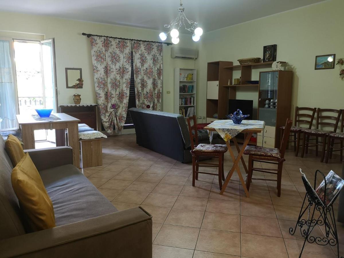 Relax House Villa Giardini Naxos Exterior photo